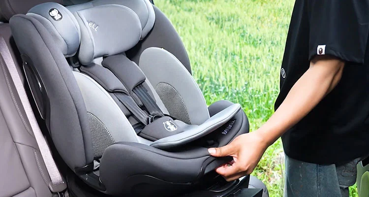 Quão importantes são os assentos de carro de segurança infantil?